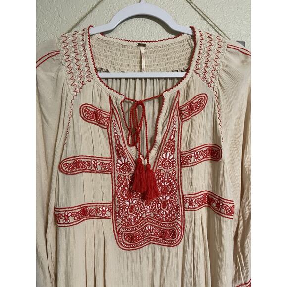 Free People Dress Women’s XS Wind‎ Willow Embroidered Cream and Red Summer - Picture 2 of 15